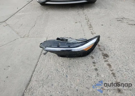 2024 Hyundai Elantra Sel from USA, damaged, VIN KMHLM4DG5RU669169